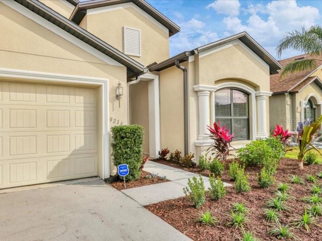 Photo of 9214 Raes Creek Place, Palmetto, FL 34221 (MLS # A4638423)