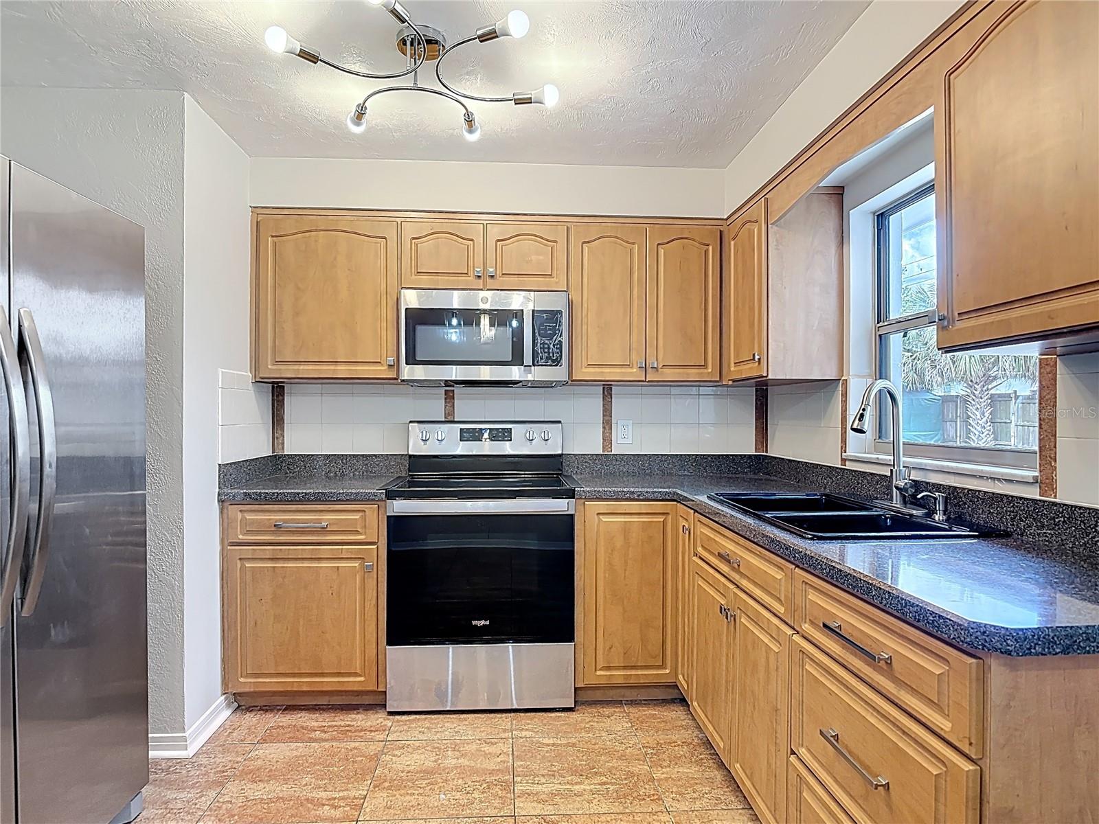 BEVERLY HILLS - Residential