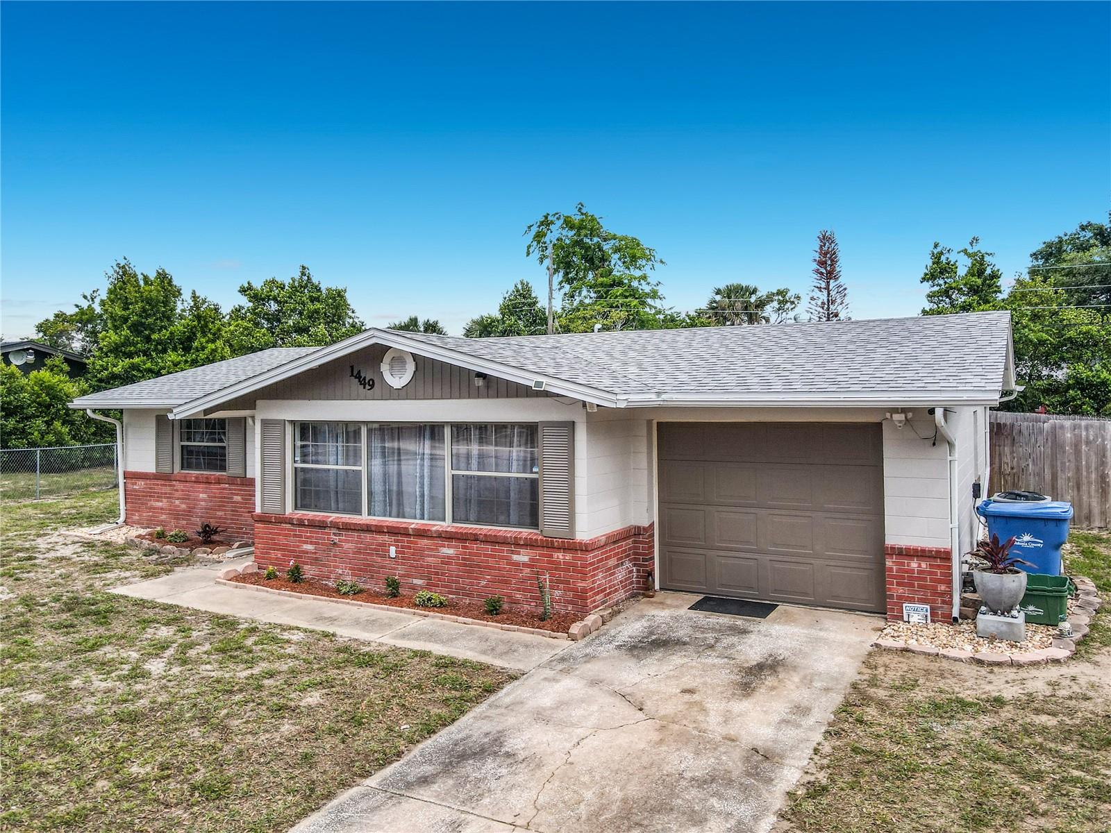 BEVERLY HILLS - Residential