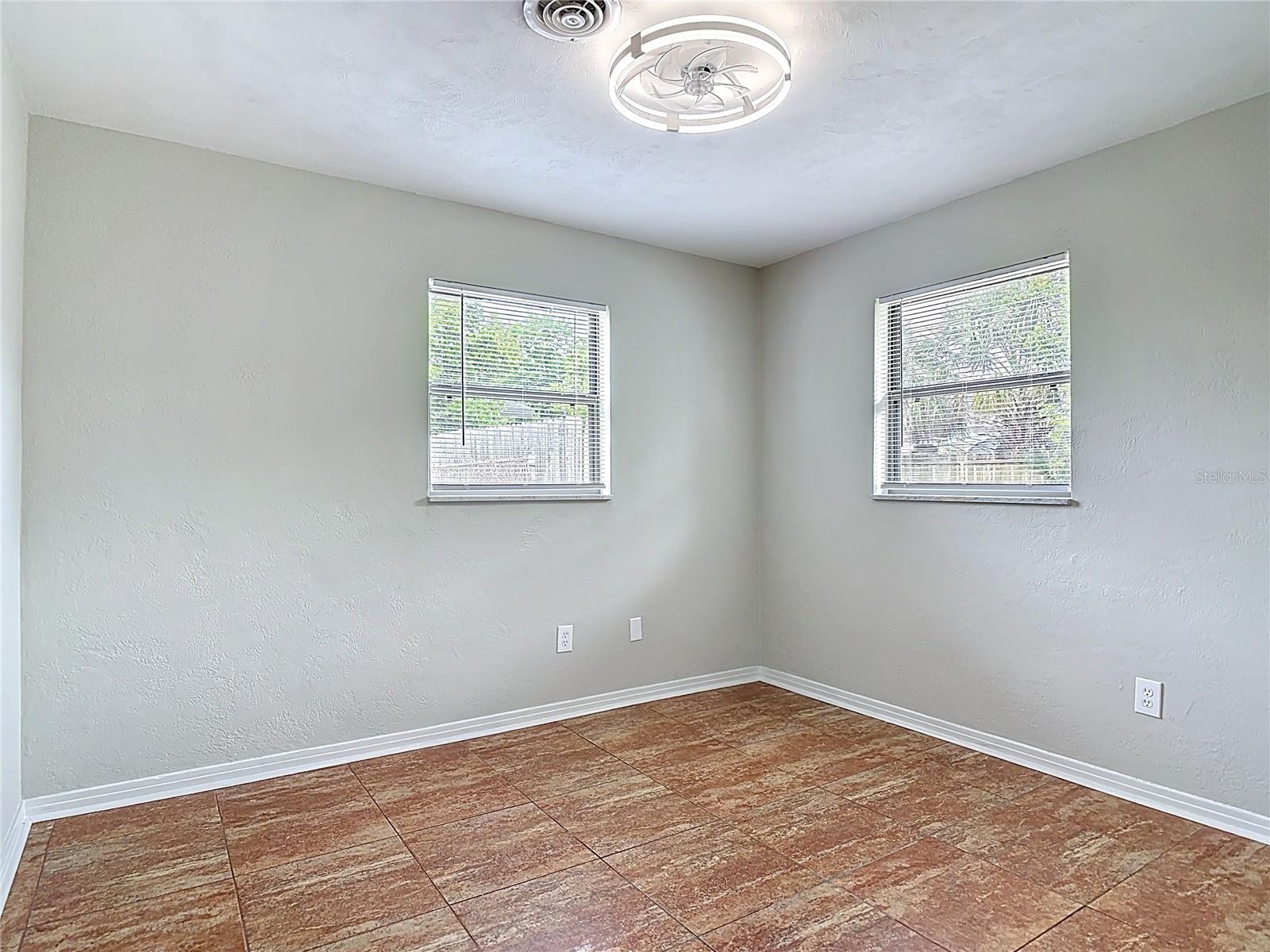 BEVERLY HILLS - Residential