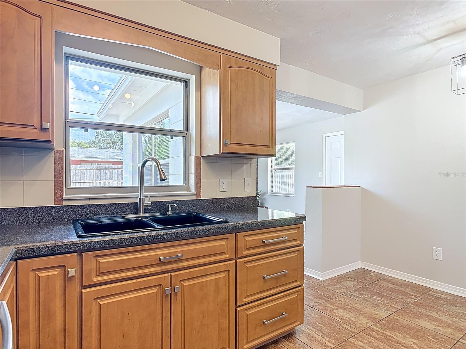 BEVERLY HILLS - Residential