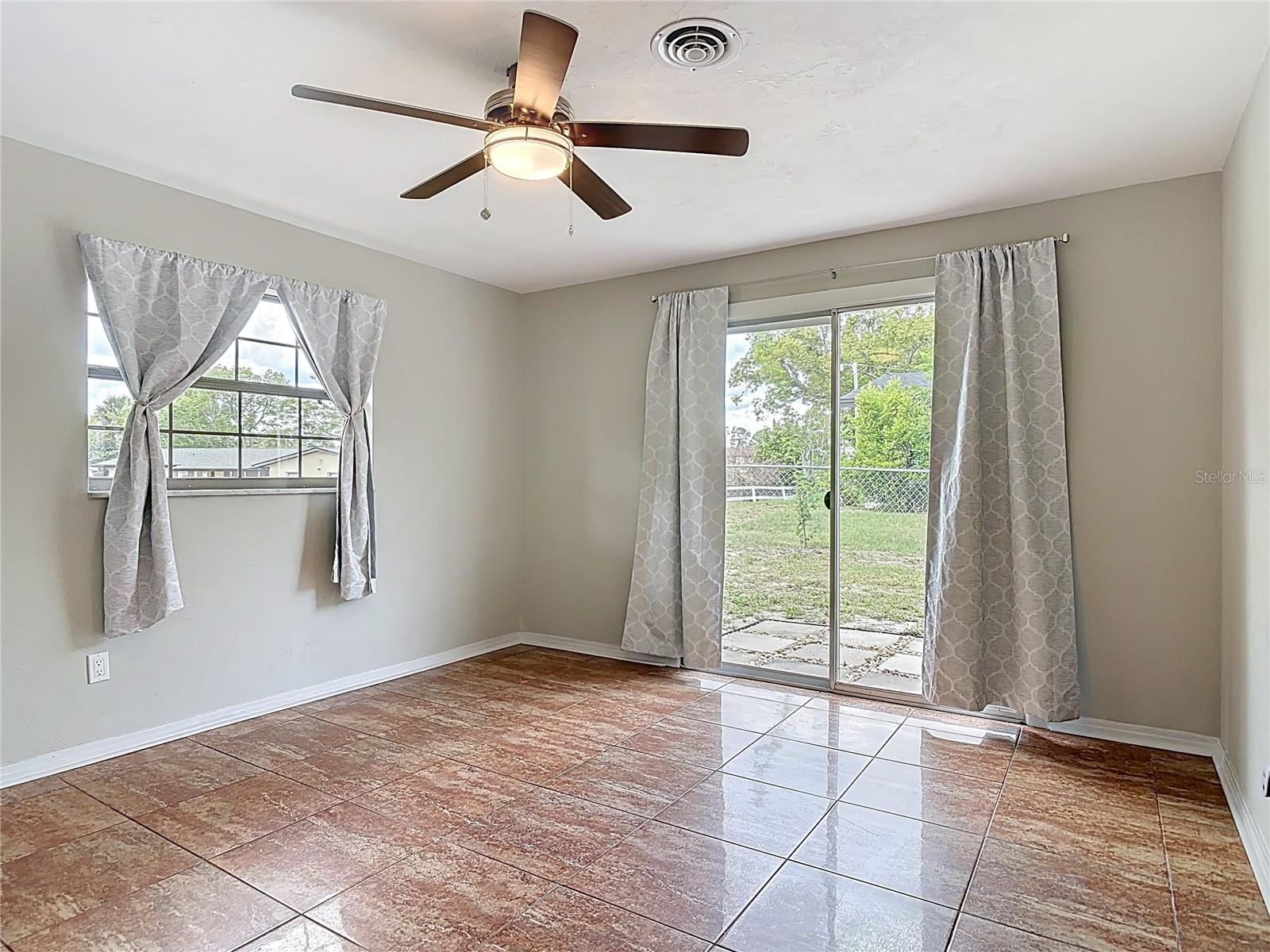 BEVERLY HILLS - Residential