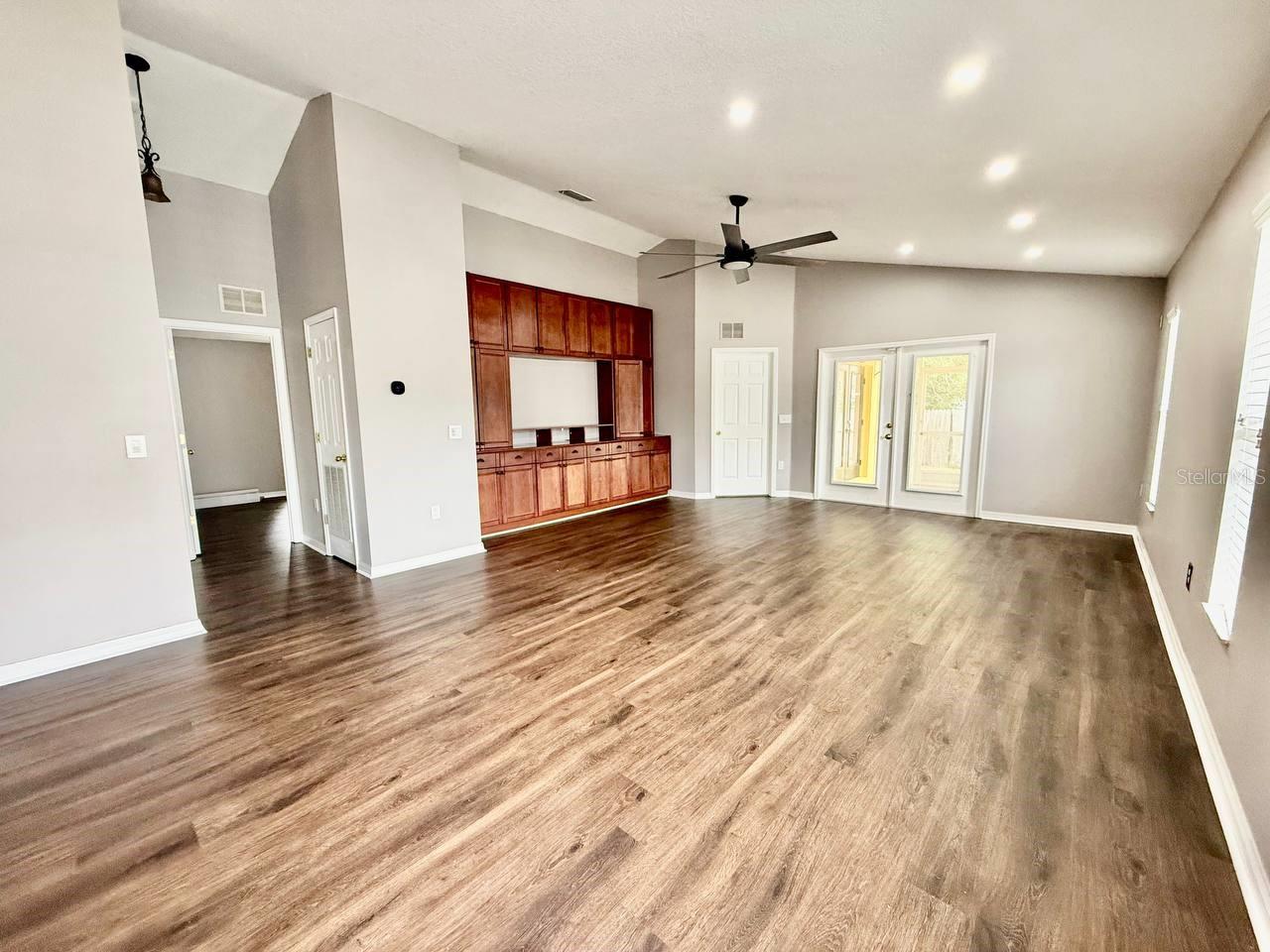 UNPLATTED - Residential Lease