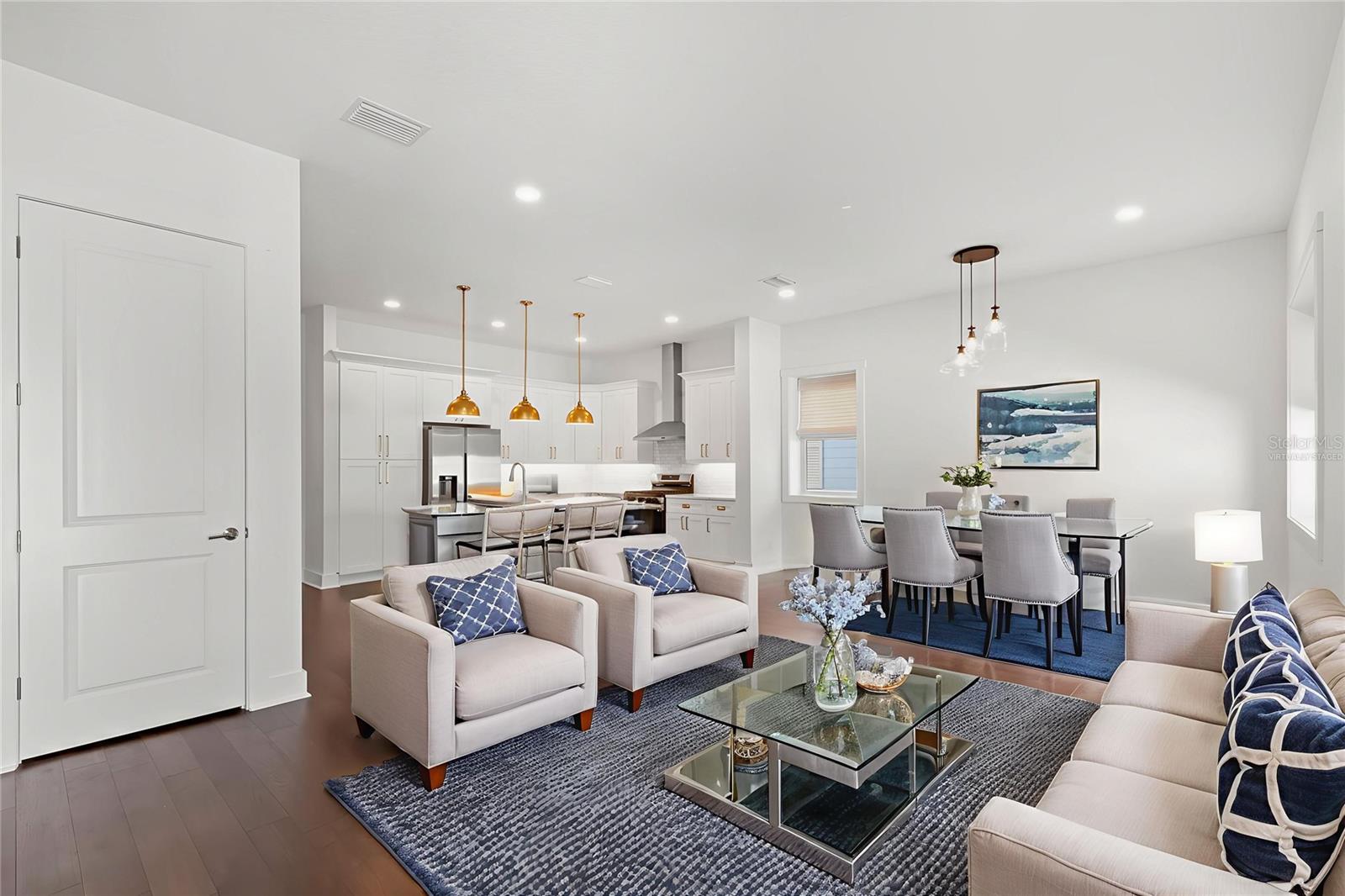 OAK BEND TWNHMS - Residential