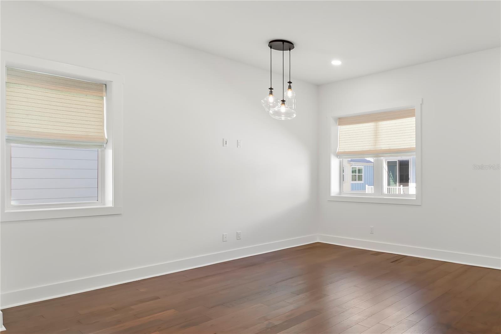 OAK BEND TWNHMS - Residential