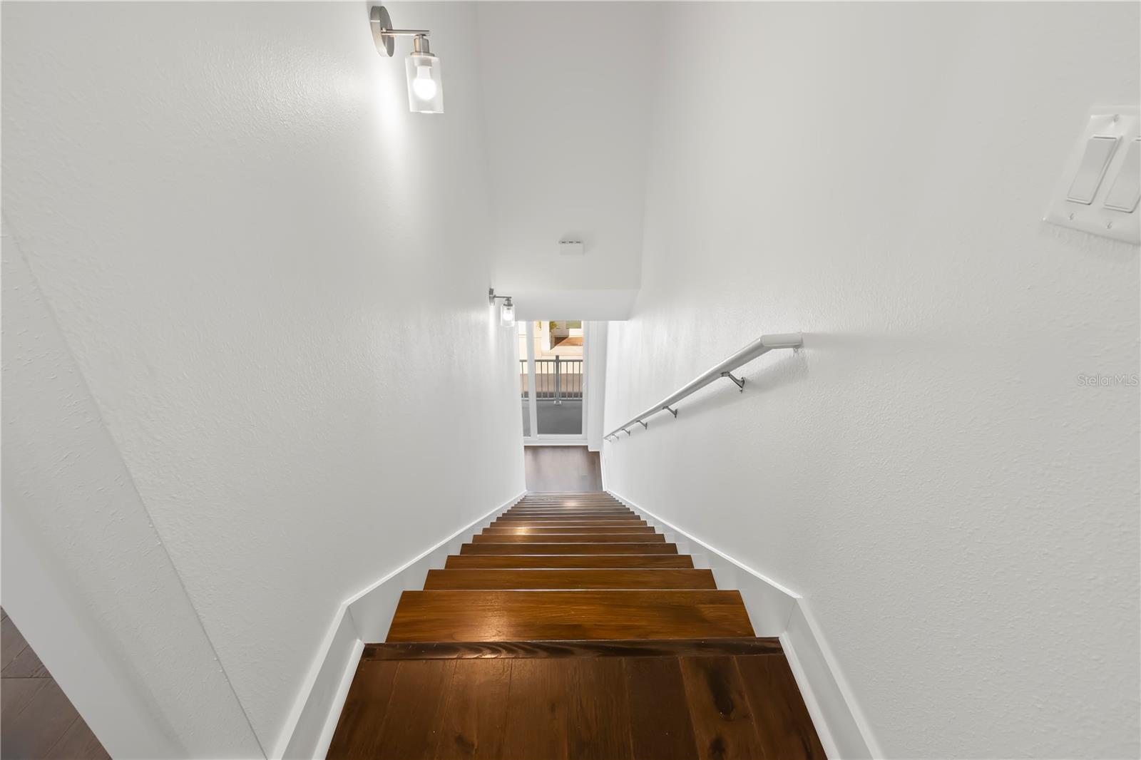 OAK BEND TWNHMS - Residential