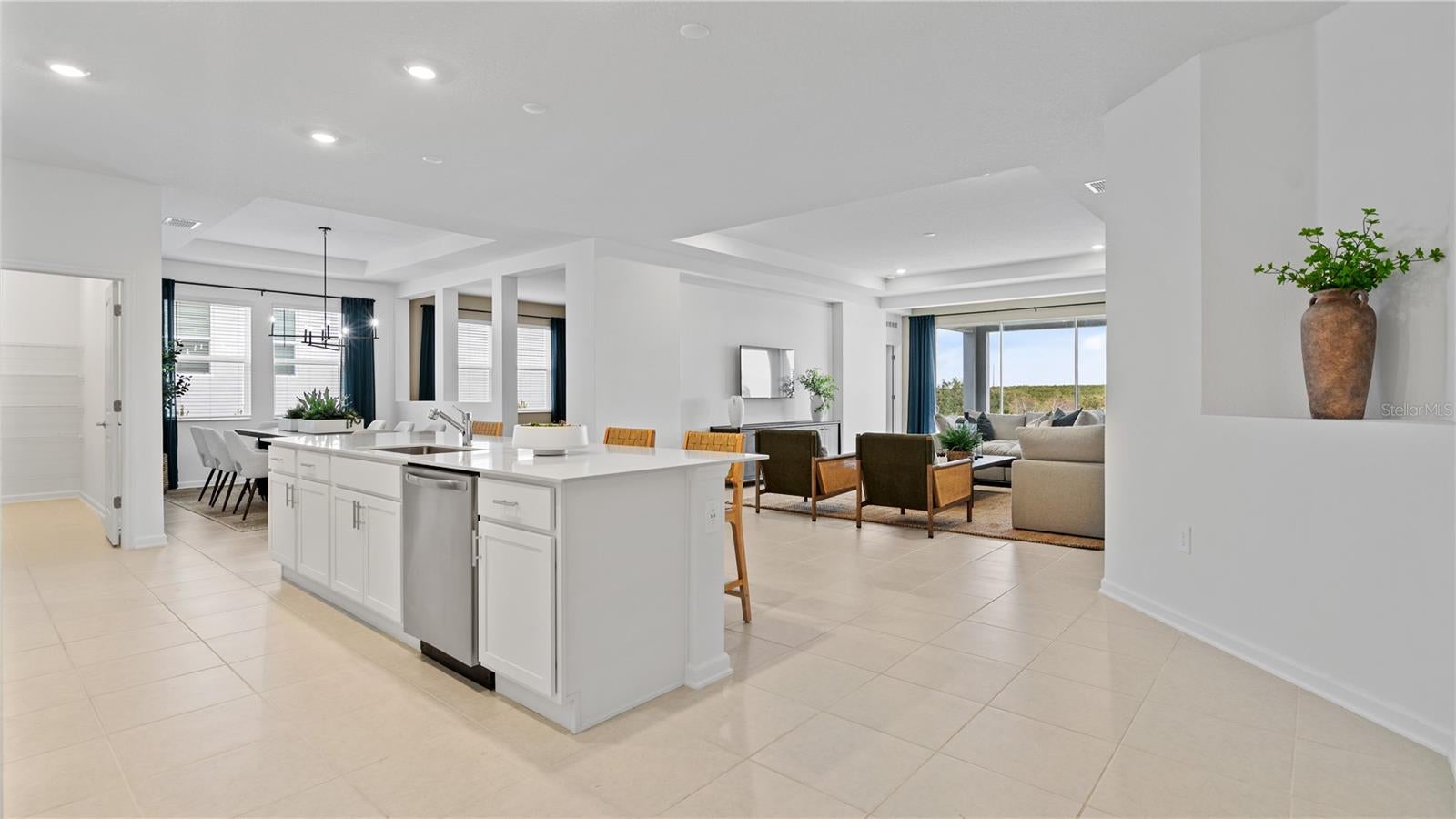 5534 NINA WAY