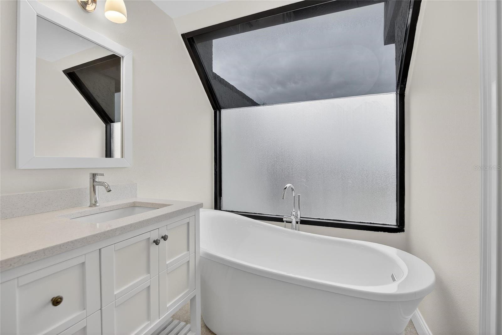 DAVIS ISLANDS PB10 PG52 TO 57 - Residential Lease