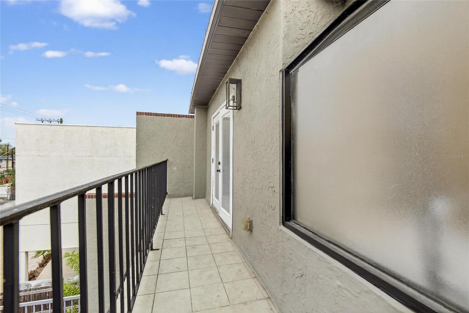 DAVIS ISLANDS PB10 PG52 TO 57 - Residential Lease