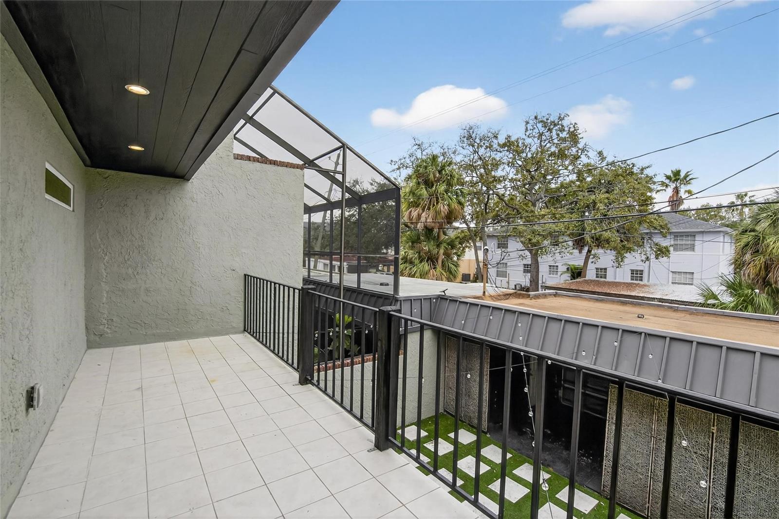 DAVIS ISLANDS PB10 PG52 TO 57 - Residential Lease