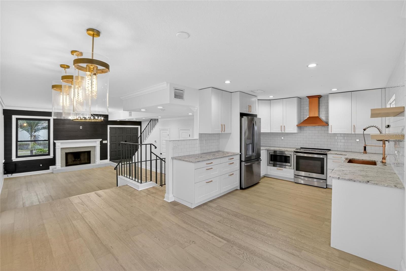 DAVIS ISLANDS PB10 PG52 TO 57 - Residential Lease