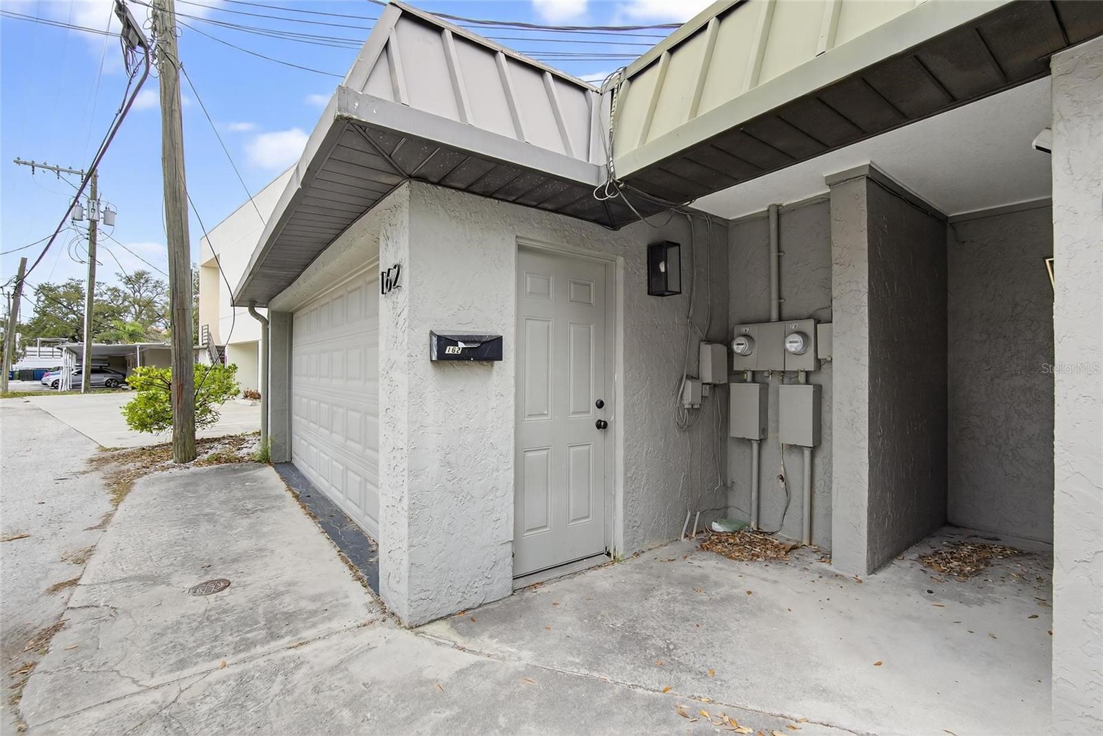 DAVIS ISLANDS PB10 PG52 TO 57 - Residential Lease