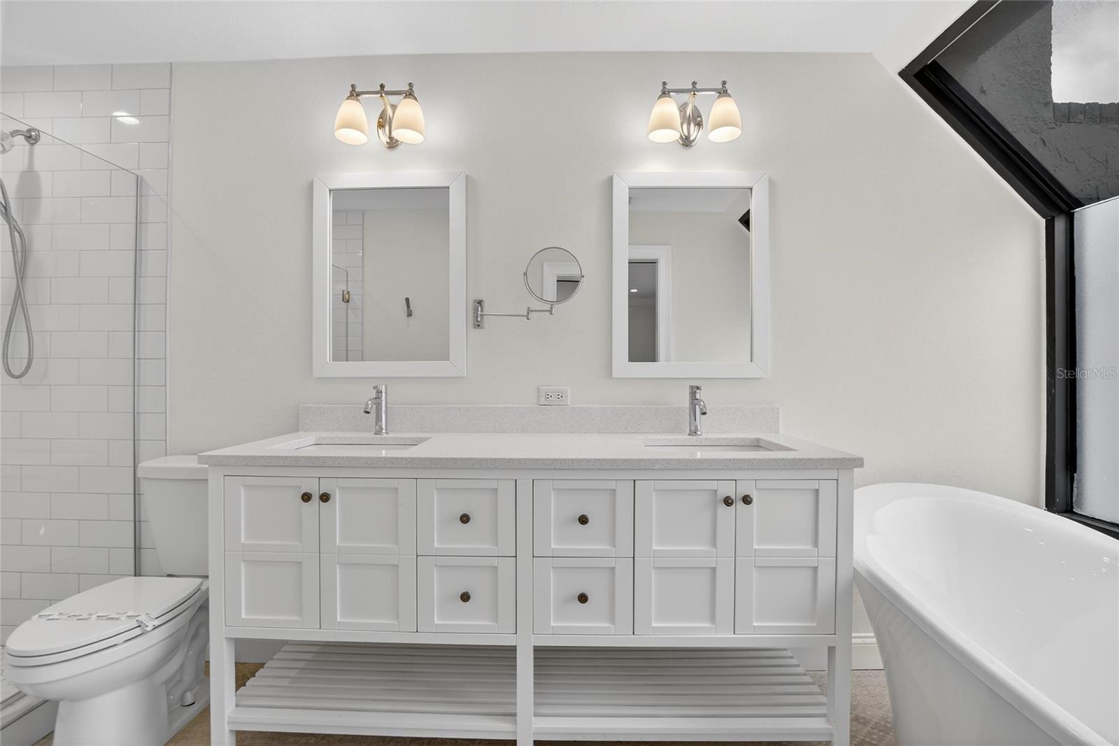 DAVIS ISLANDS PB10 PG52 TO 57 - Residential Lease