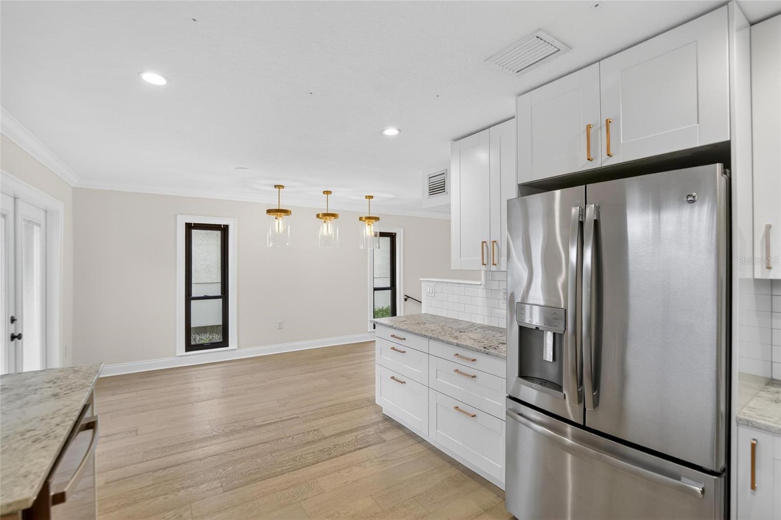 DAVIS ISLANDS PB10 PG52 TO 57 - Residential Lease