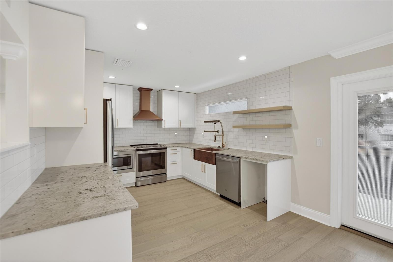 DAVIS ISLANDS PB10 PG52 TO 57 - Residential Lease