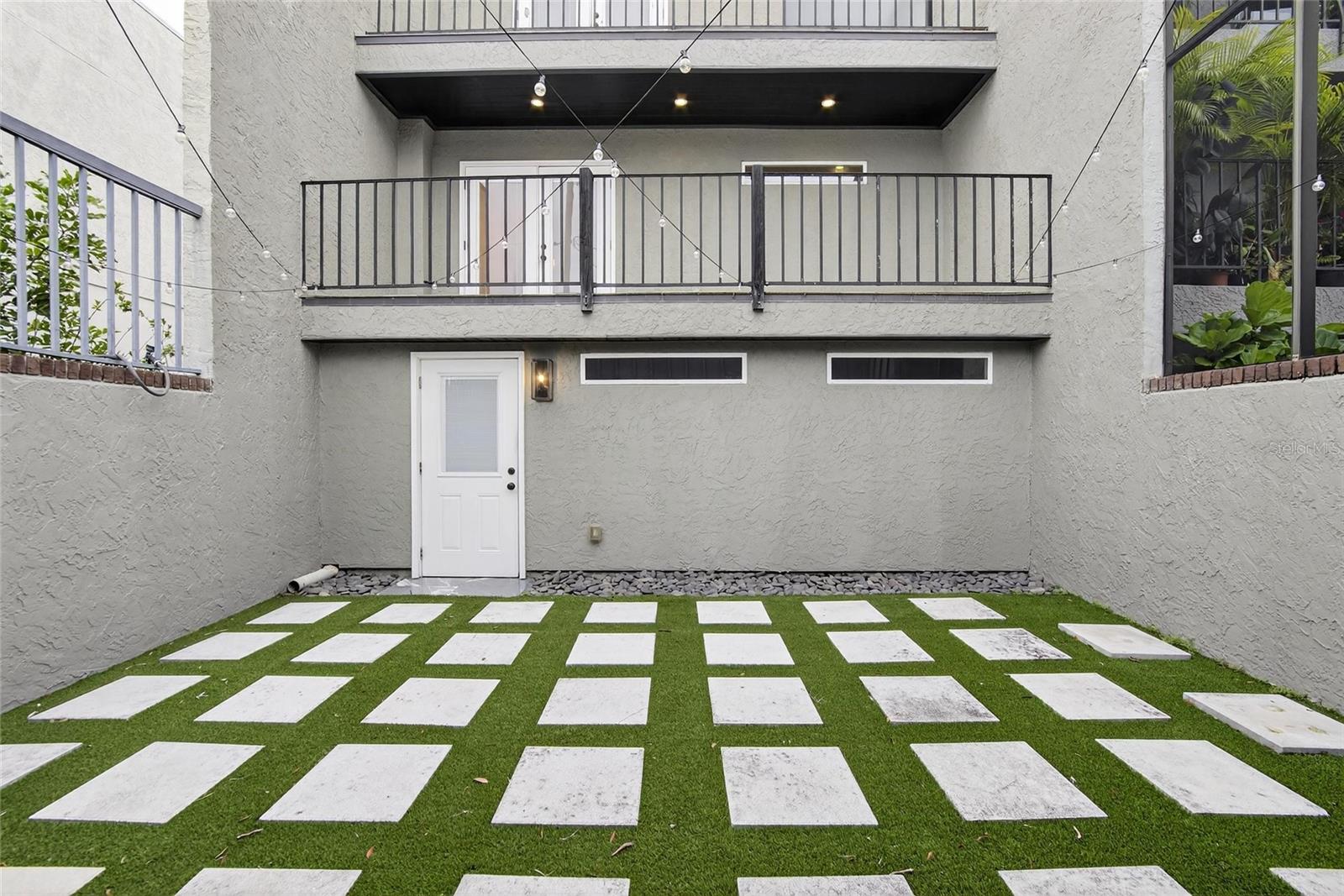 DAVIS ISLANDS PB10 PG52 TO 57 - Residential Lease