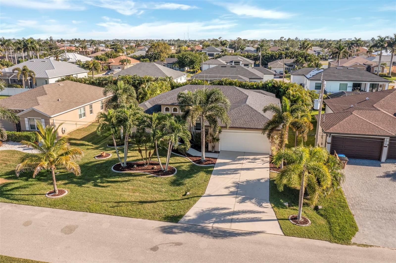 CAPE CORAL - Residential