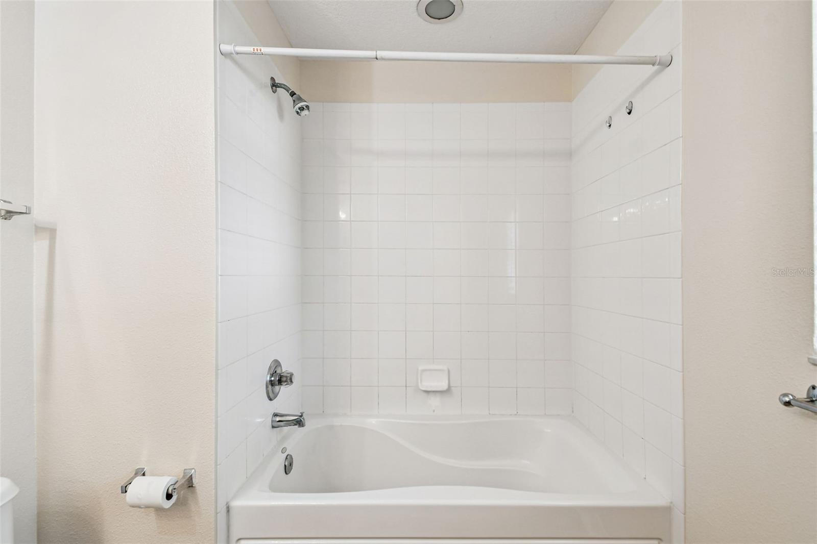 AVALON PARK VILLAGE 06 - Residential