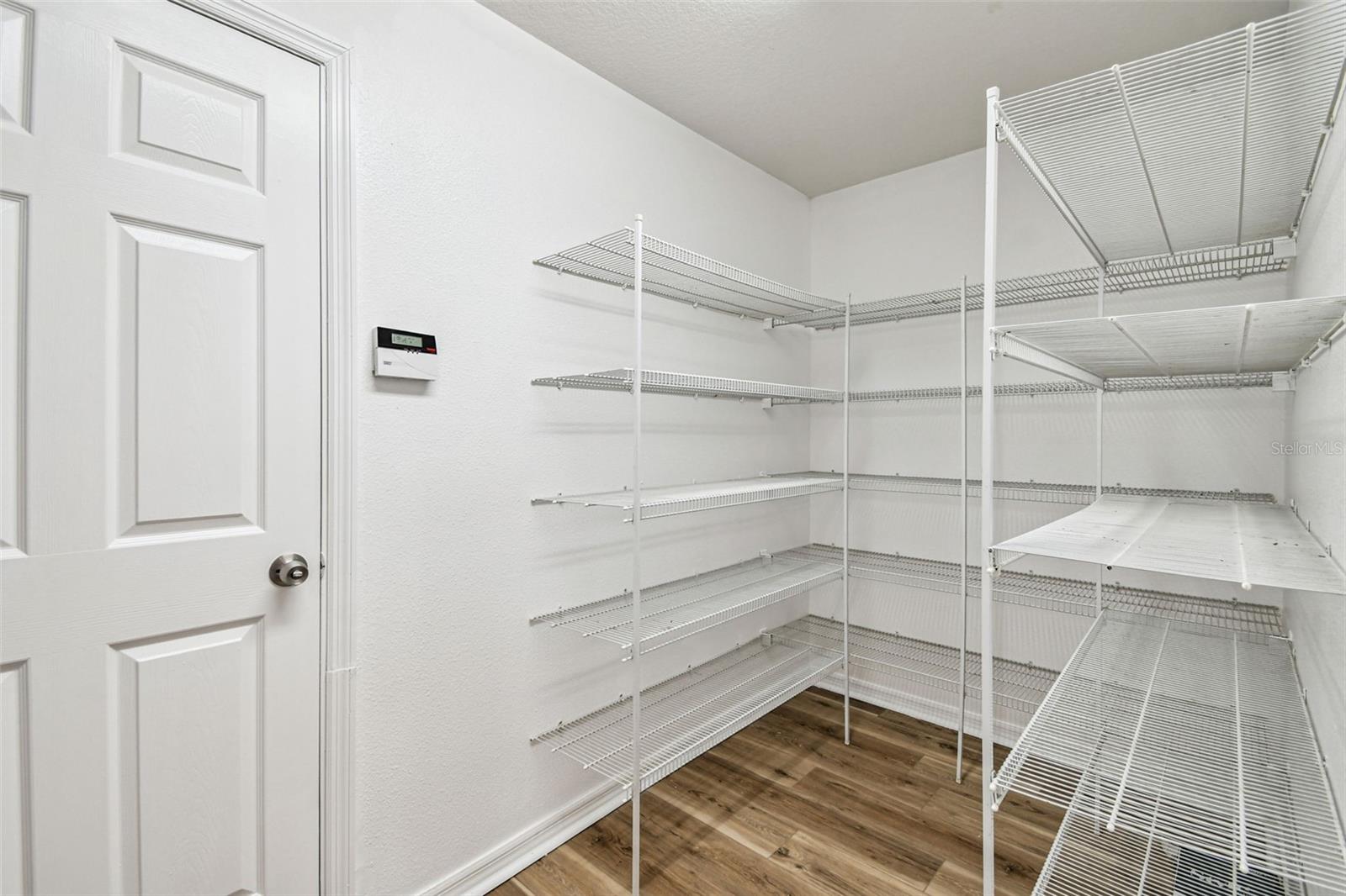 AVALON PARK VILLAGE 06 - Residential