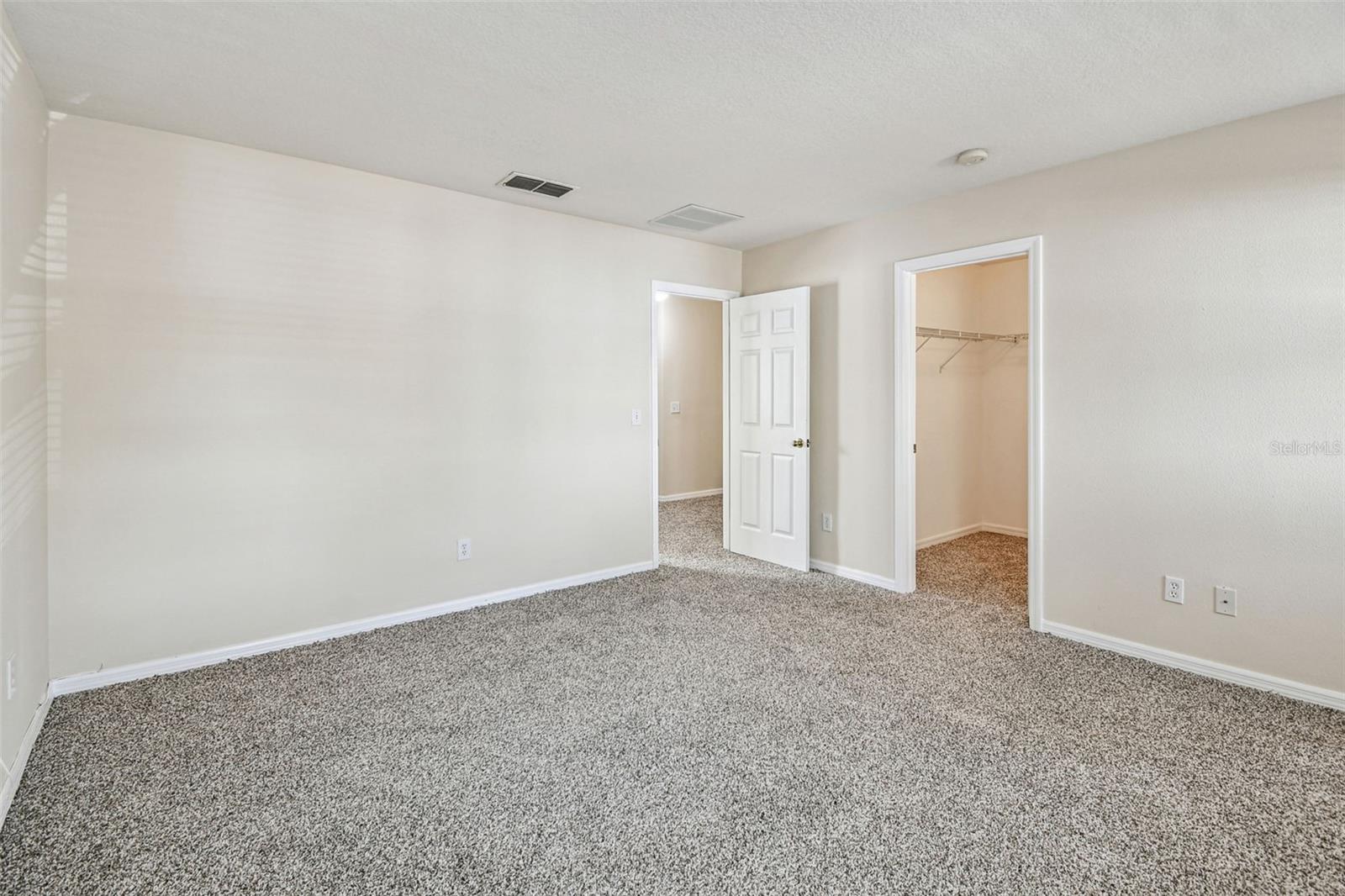 AVALON PARK VILLAGE 06 - Residential