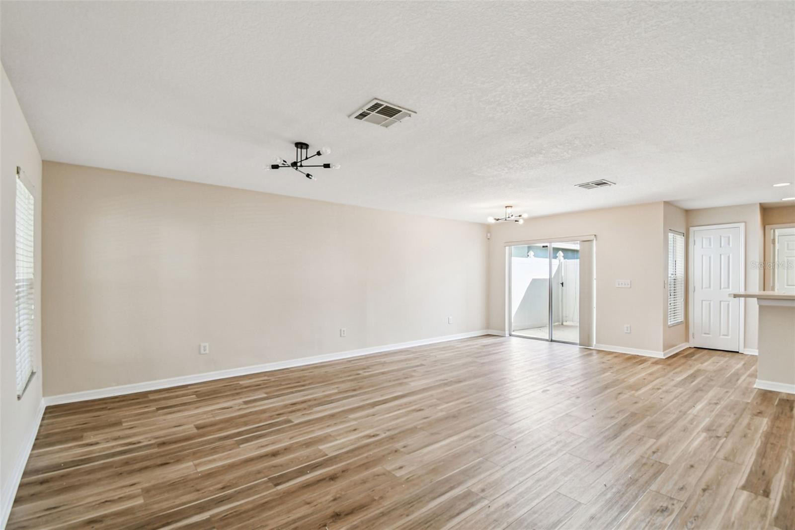 AVALON PARK VILLAGE 06 - Residential