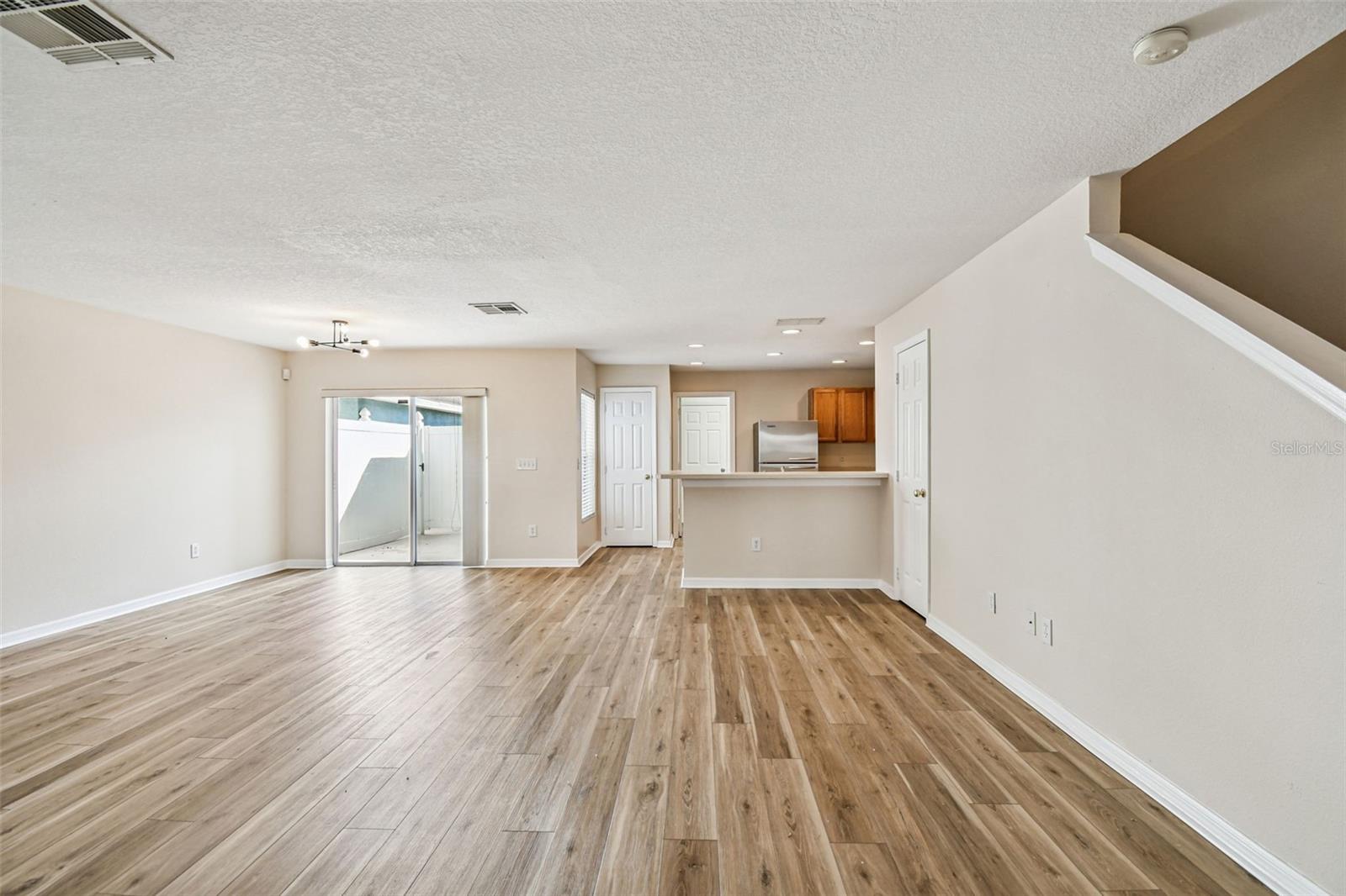 AVALON PARK VILLAGE 06 - Residential