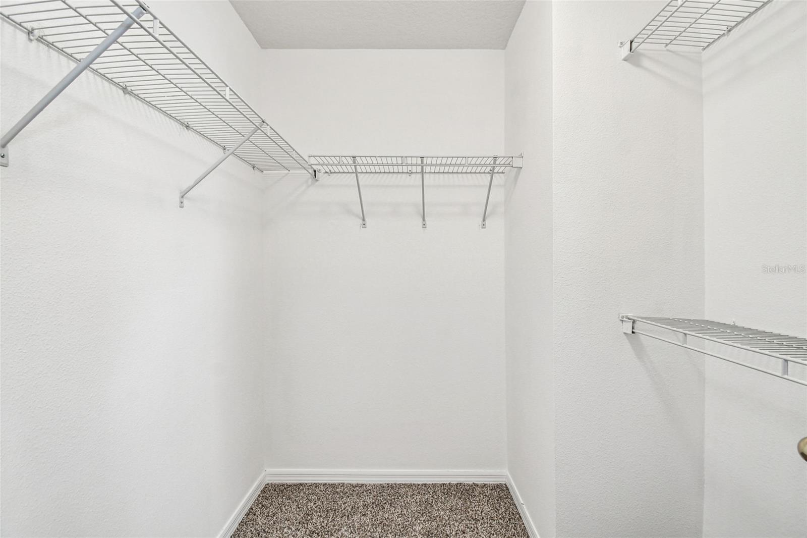 AVALON PARK VILLAGE 06 - Residential