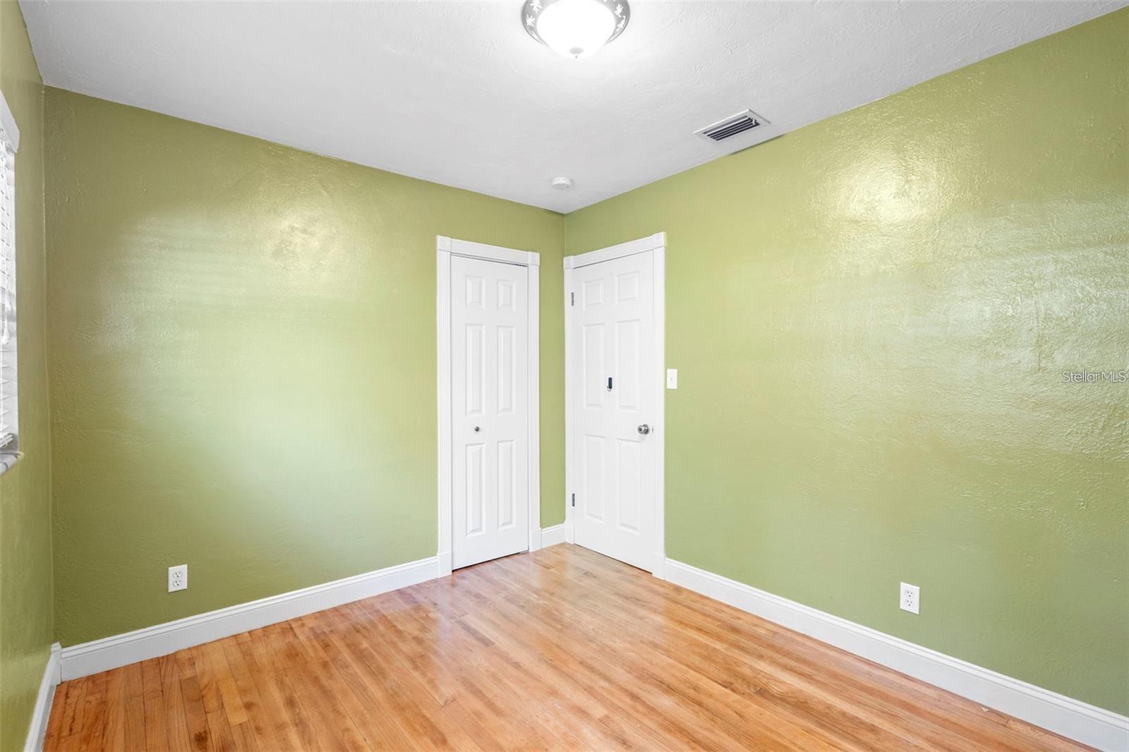 PINE HILLS BLKS 81-82 100 & 101 DELAND - Residential Lease