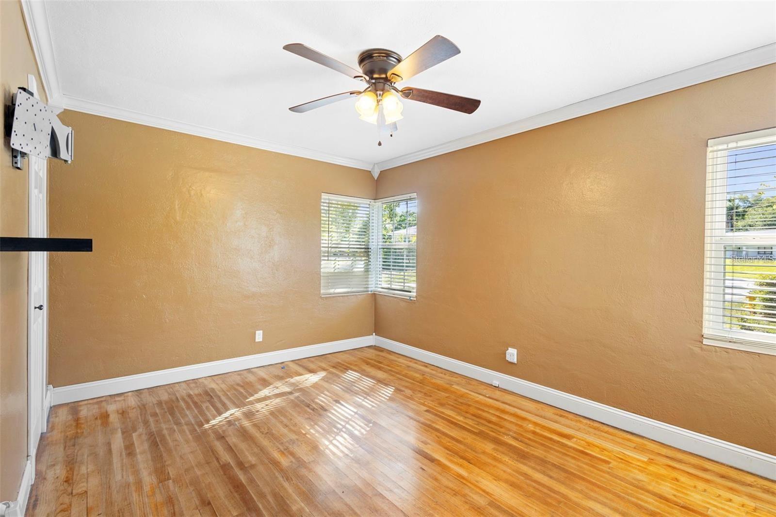 PINE HILLS BLKS 81-82 100 & 101 DELAND - Residential Lease