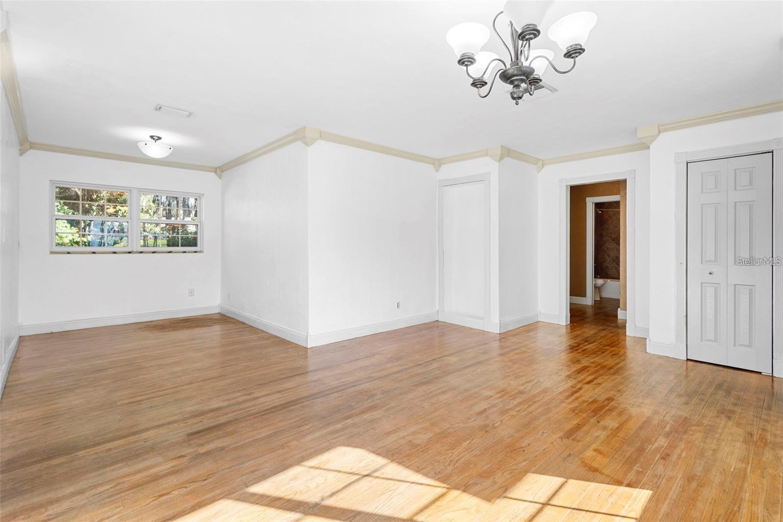 PINE HILLS BLKS 81-82 100 & 101 DELAND - Residential Lease