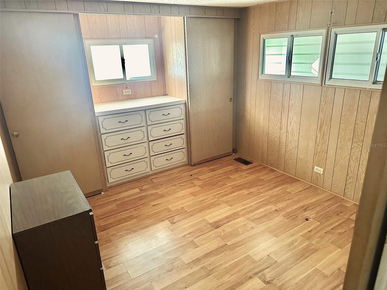 COLONIAL VILLAGE MOBILE HOME PARK CO-OP UNREC - Residential