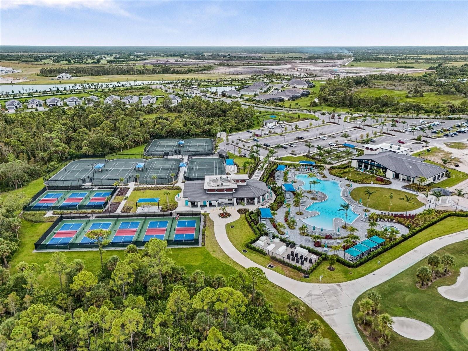WELLEN PARK GOLF AND COUNTRY CLUB - Residential Lease