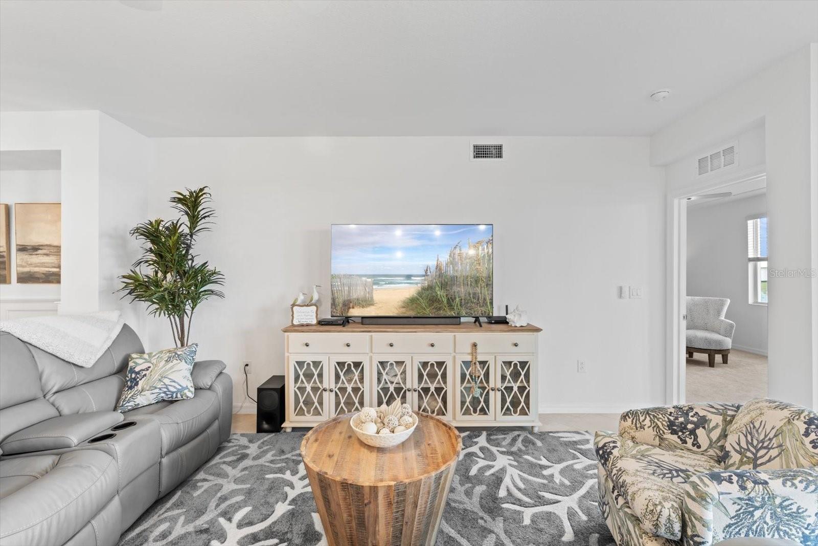 WELLEN PARK GOLF AND COUNTRY CLUB - Residential Lease