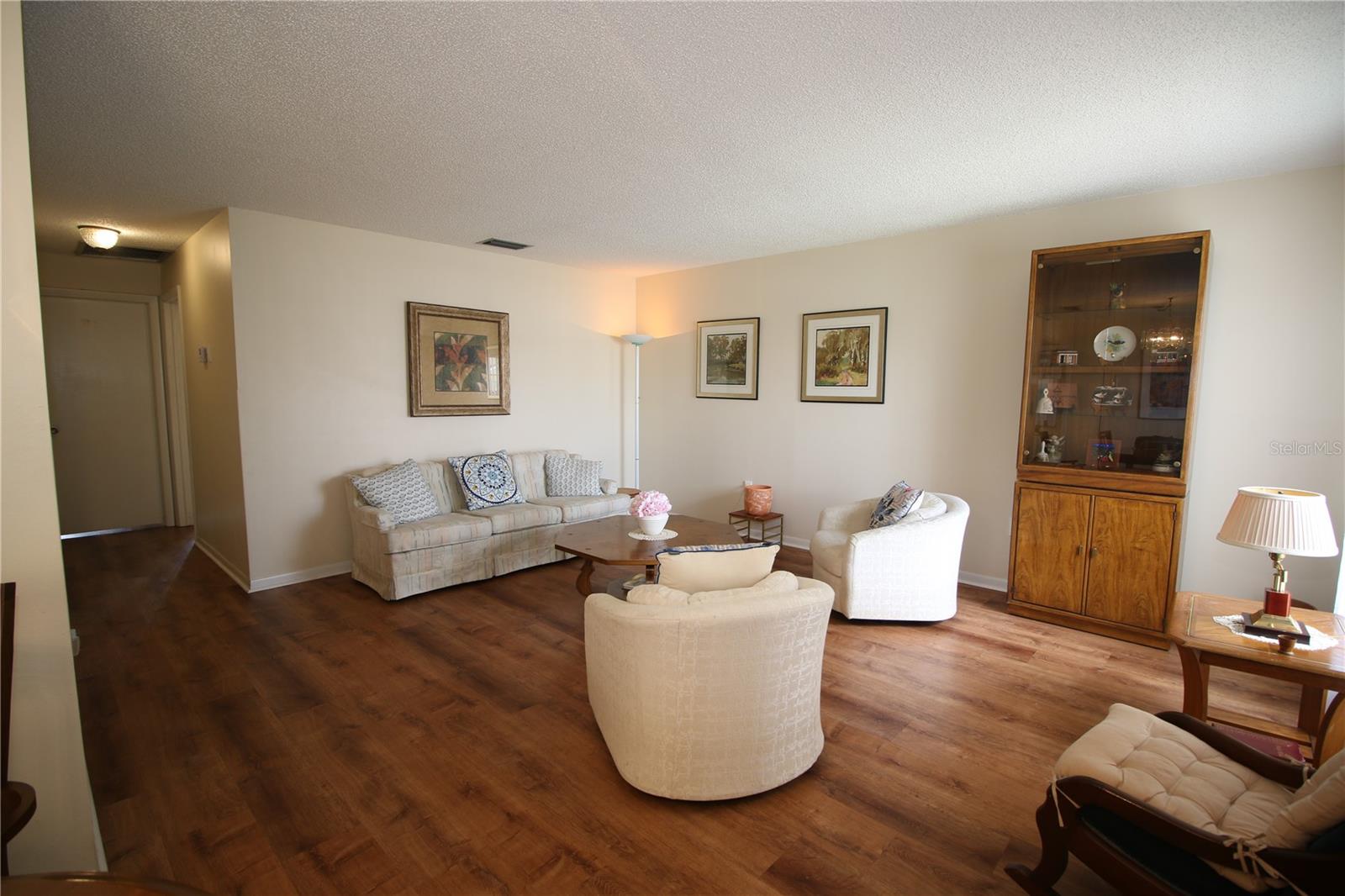 1012 WARWICK COURT