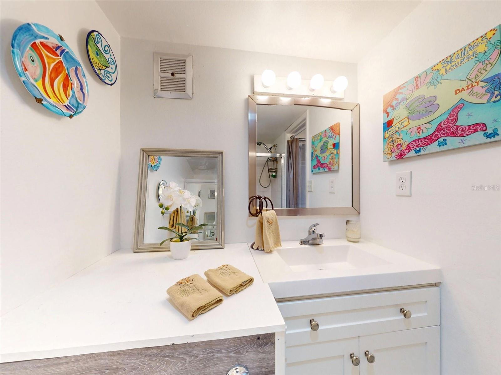 MARINERS COVE CONDO - Residential