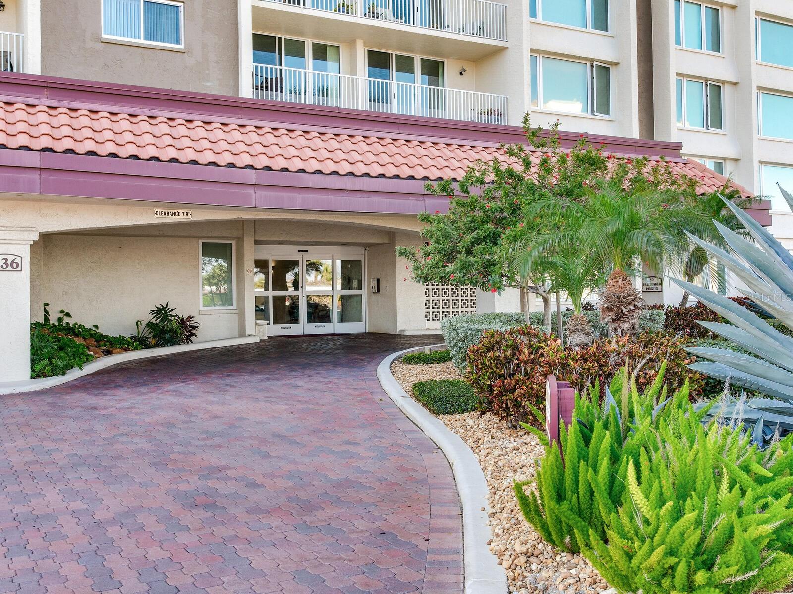 736 ISLAND WAY CONDO - Residential