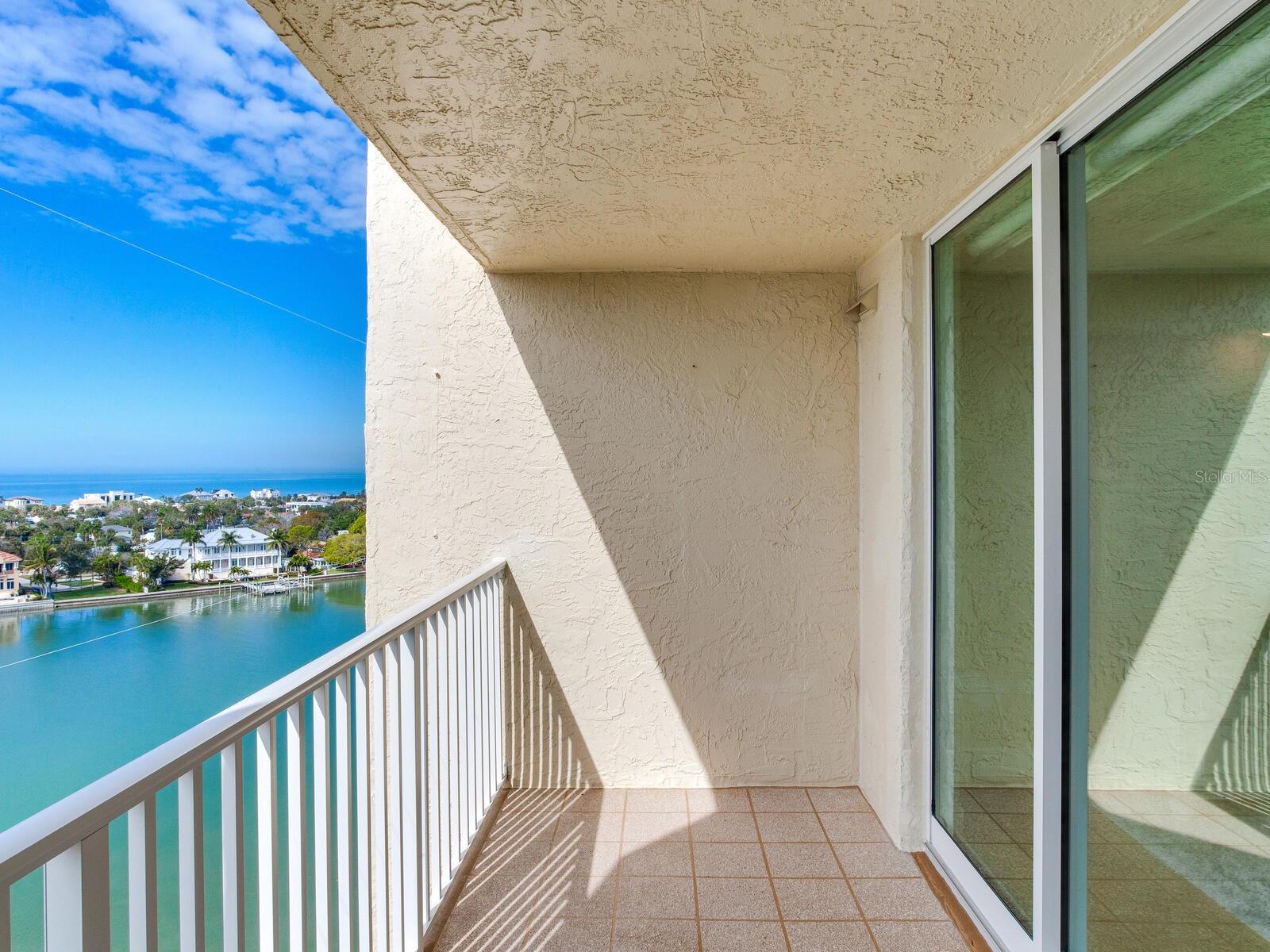 736 ISLAND WAY CONDO - Residential