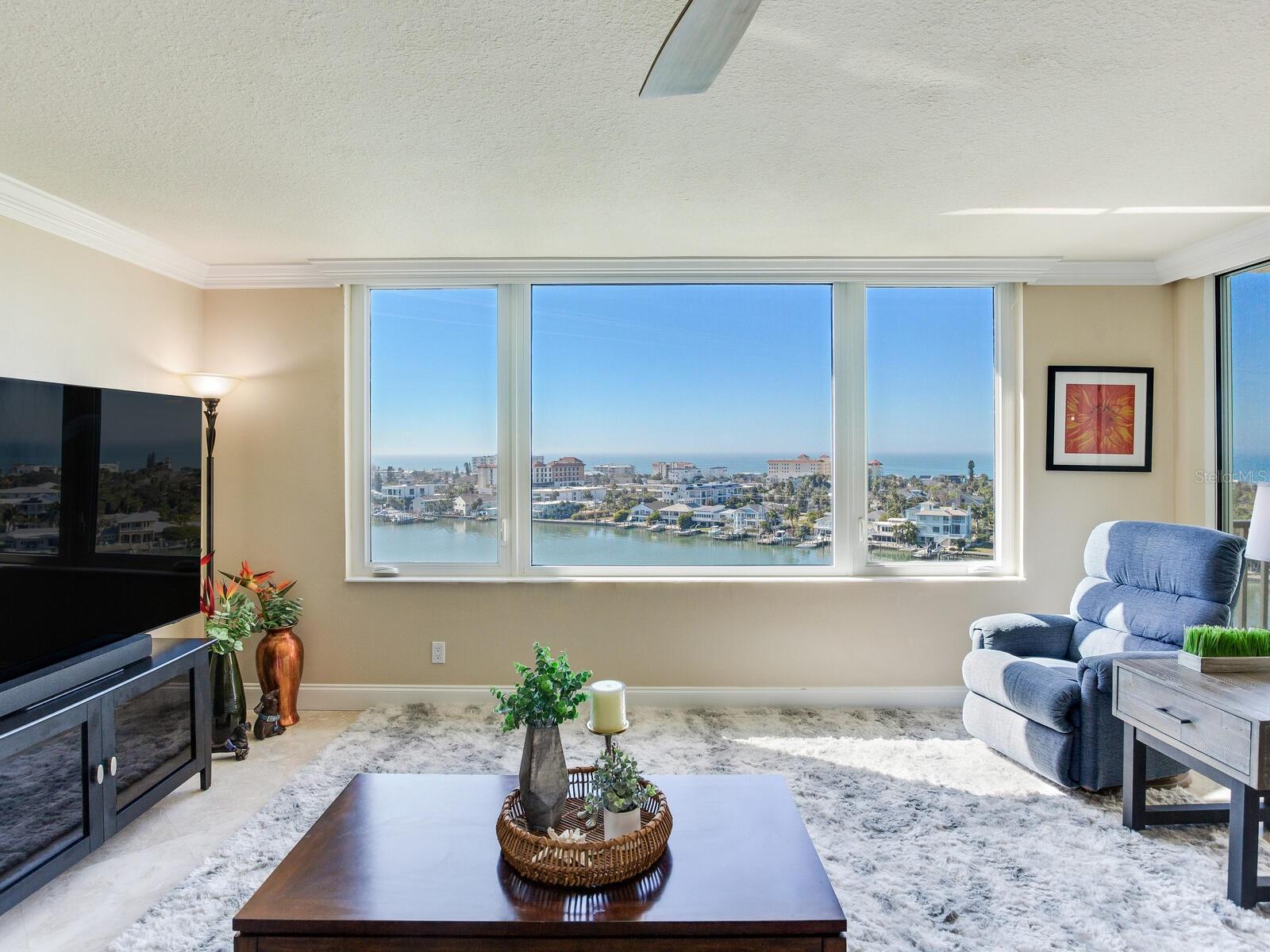 736 ISLAND WAY CONDO - Residential