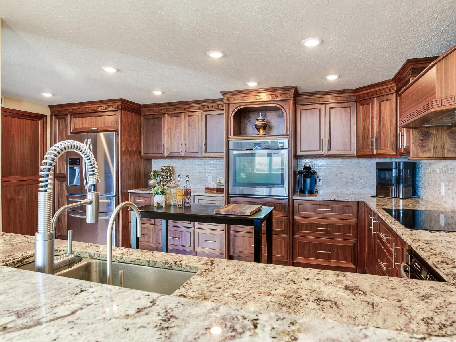 736 ISLAND WAY CONDO - Residential