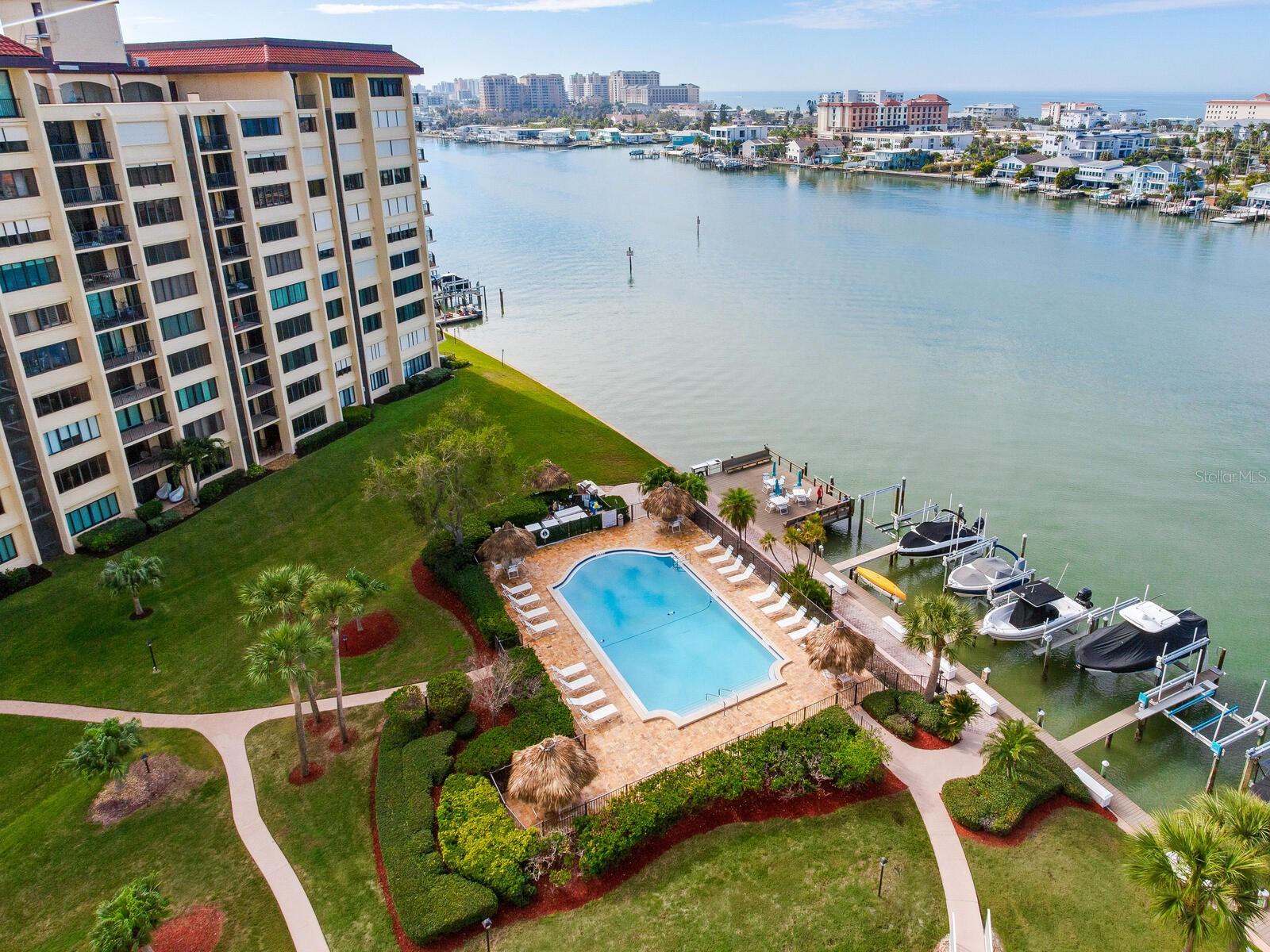 736 ISLAND WAY CONDO - Residential