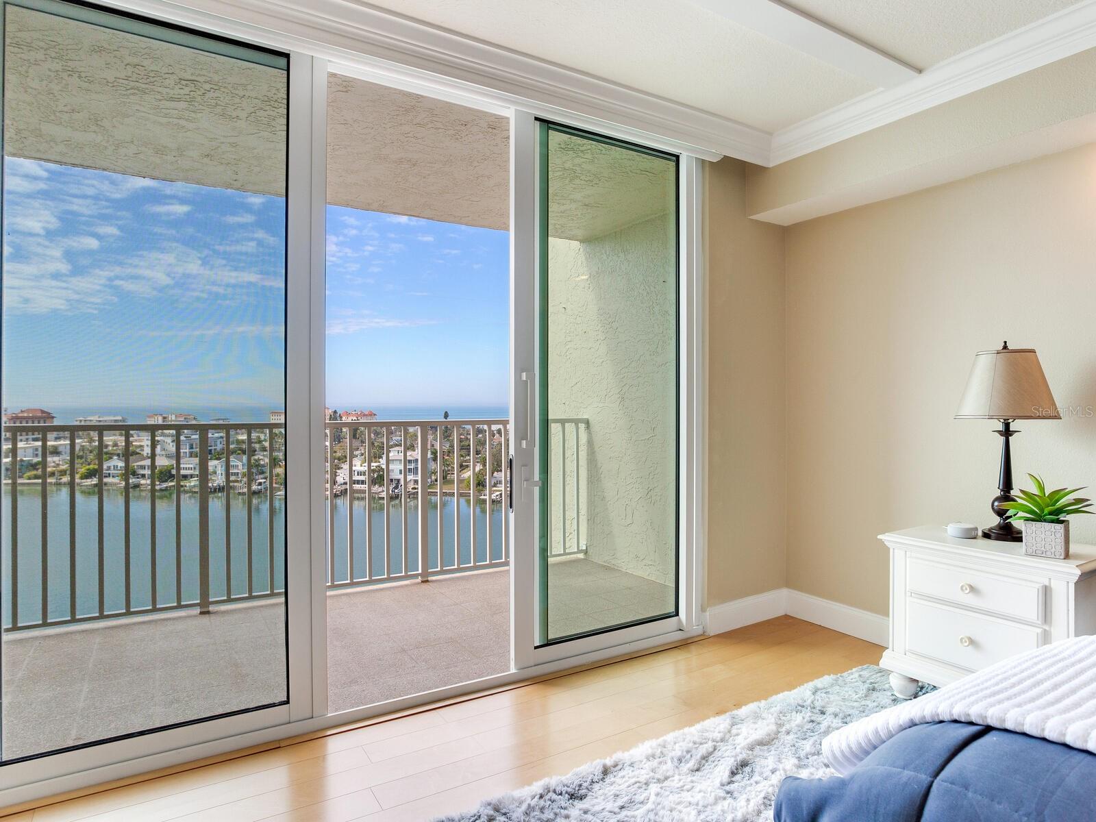 736 ISLAND WAY CONDO - Residential