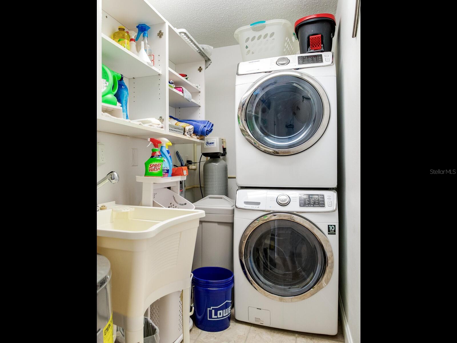 736 ISLAND WAY CONDO - Residential