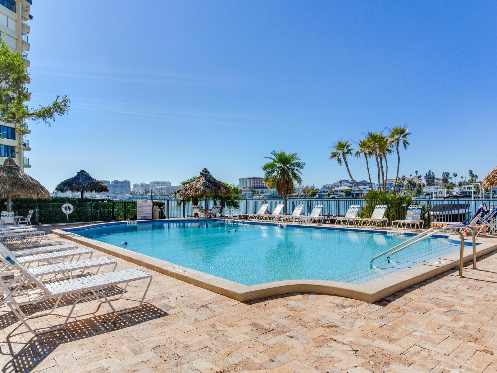 736 ISLAND WAY CONDO - Residential