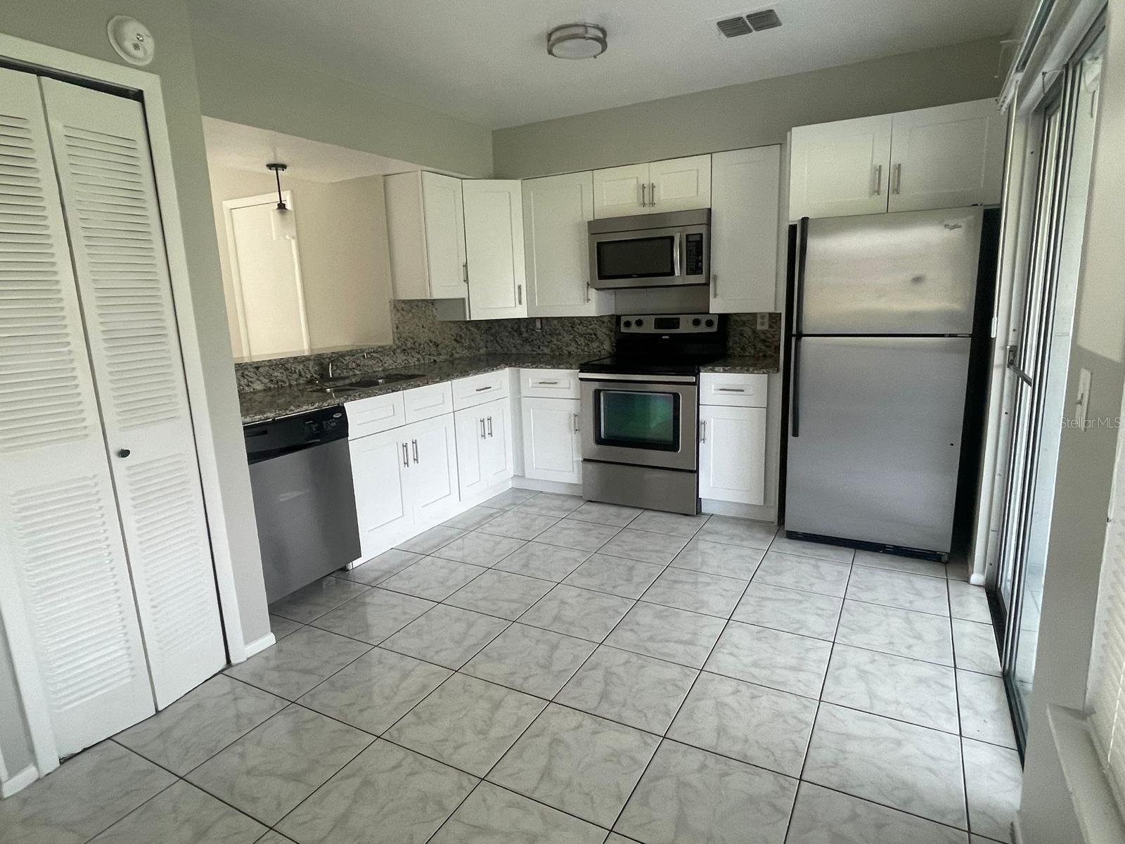 CHELSEA SQUARE 3 - Residential