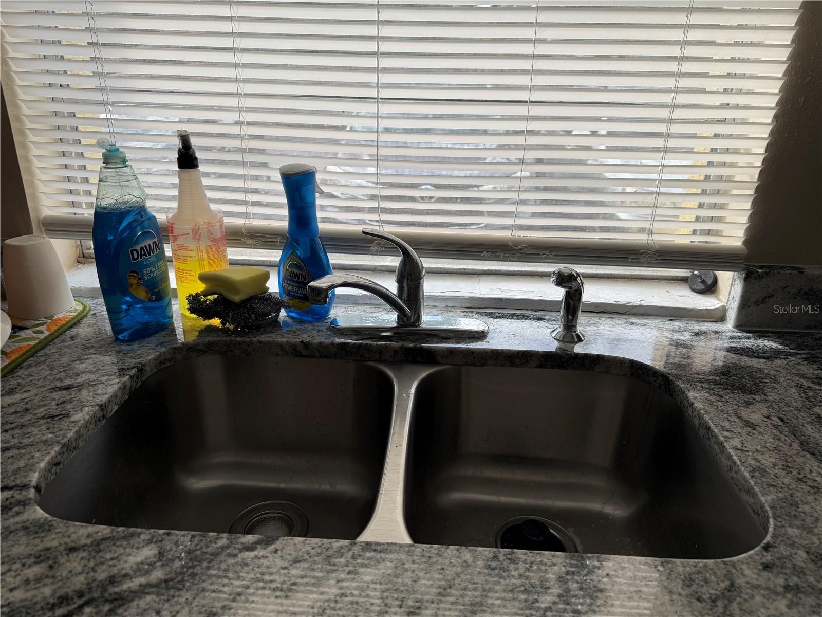 THE GREENS OF TOWNN COUNTRY - Residential