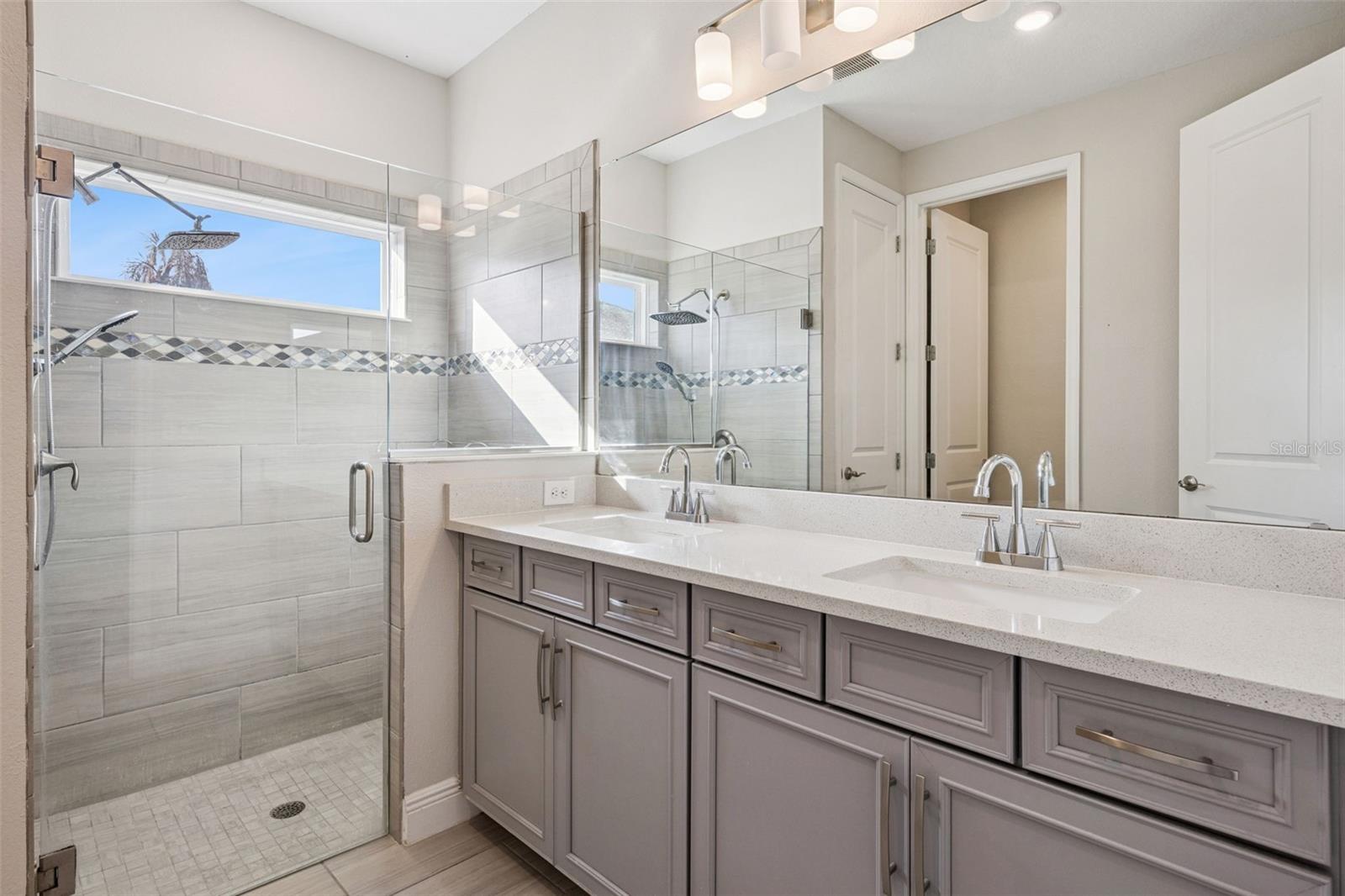 VENEZIA SOUTH - Residential