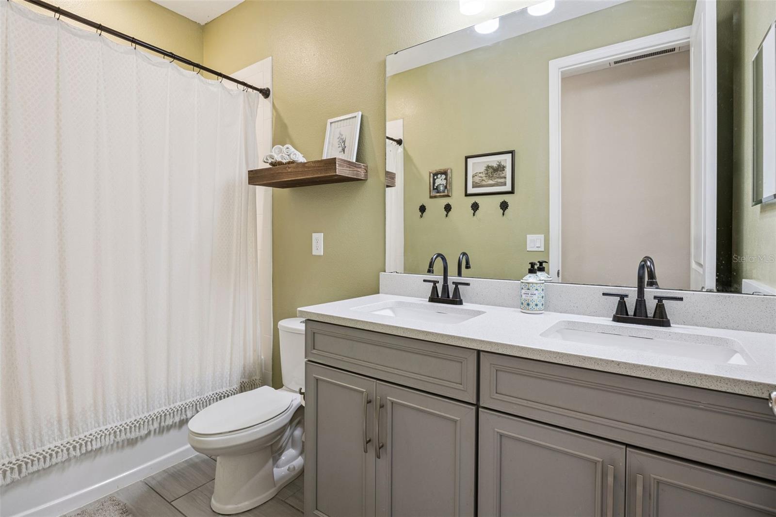 VENEZIA SOUTH - Residential