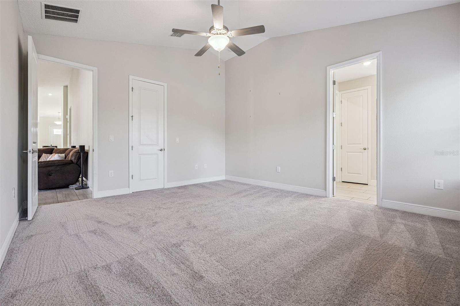 VENEZIA SOUTH - Residential