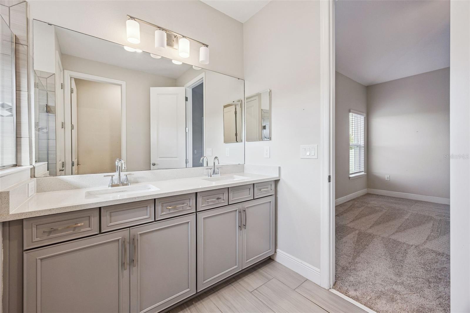 VENEZIA SOUTH - Residential