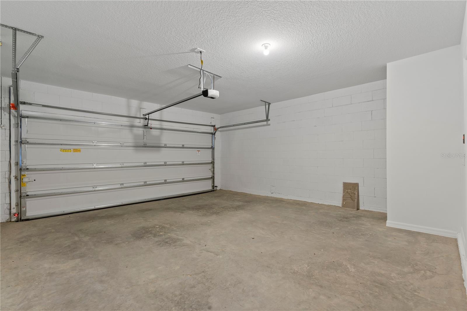 CAGAN CROSSING WEST PHASE 1 PB 82 PG 69-79 LOT 36 - Residential Lease